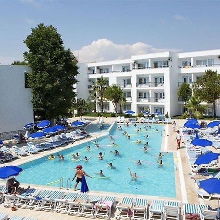 Larissa Beach Club Side Exterior foto