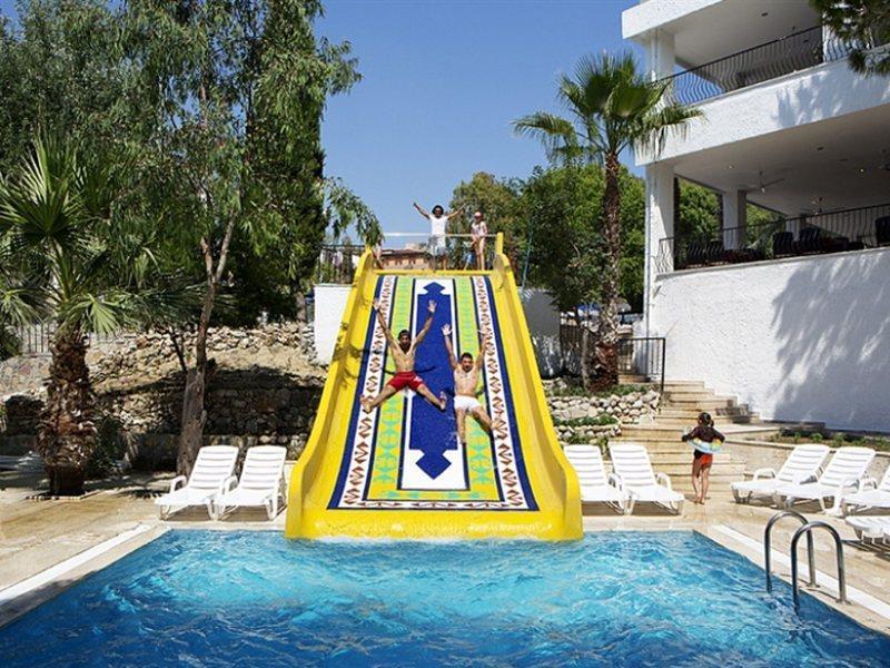 Larissa Beach Club Side Exterior foto